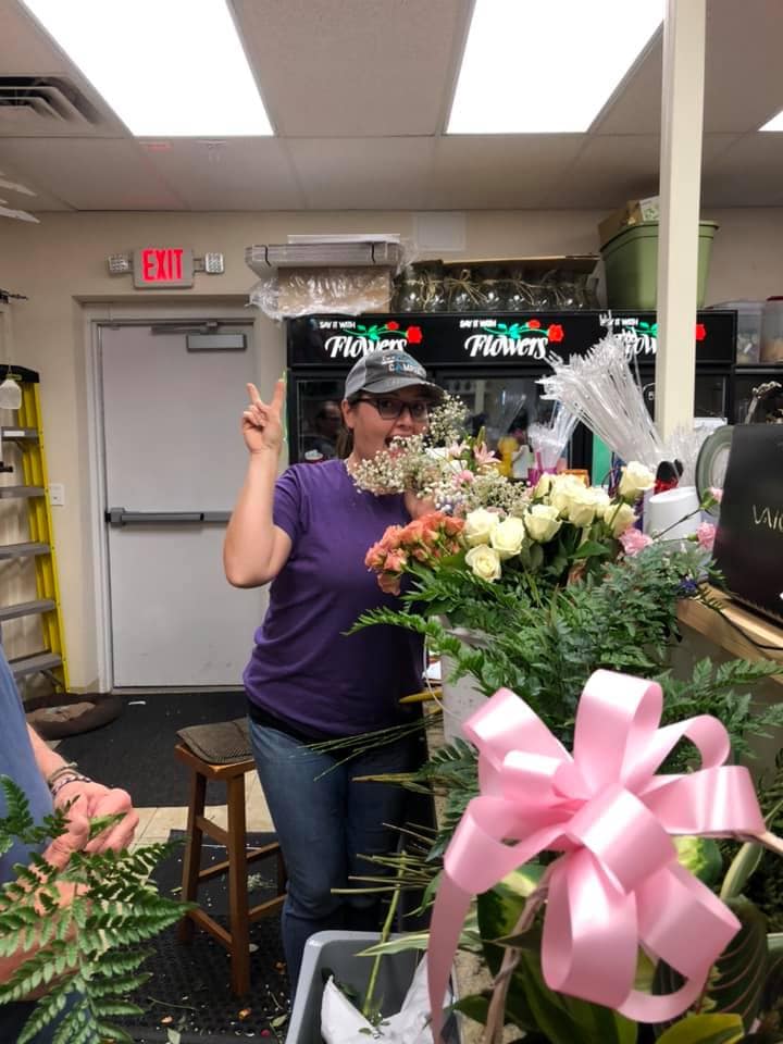 About Finishing Touch Florist & Gifts Fredericksburg, VA Florist